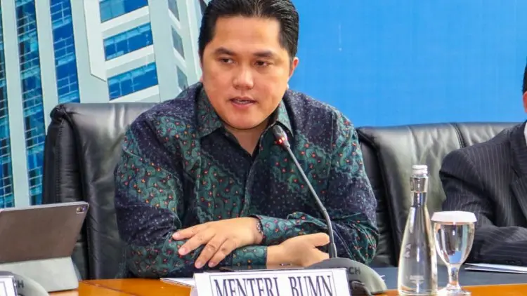 Menteri BUMN Siap Ganti Total Direksi PT Garuda