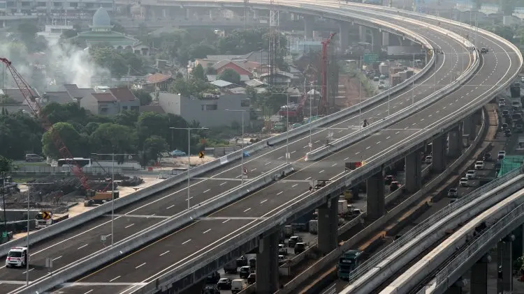 Tol Elevated Japek II Tak Punya Gerbang Keluar di Tengah Perjalanan