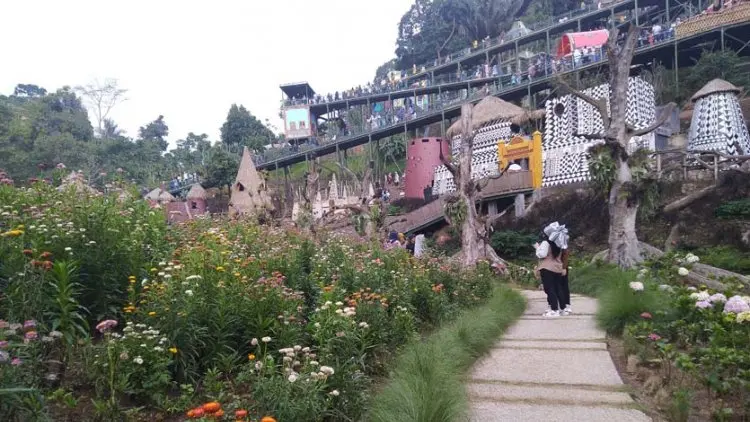 Resmi Dibuka, Ribuan Wisatawan Serbu The Great Asia Africa