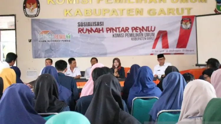 Upaya KPU Garut Bangun Kesadaran Milenial Tentang Demokrasi