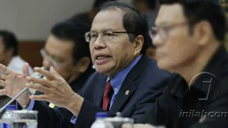 Ekonomi 2019 Nyungsep, Jangan Remehkan Ramalan RR