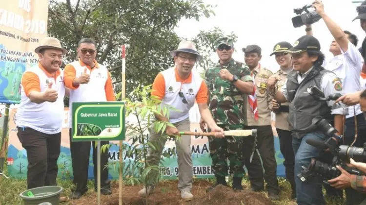 Pemulihan DAS Citarum Butuh 24 Juta Bibit Pohon