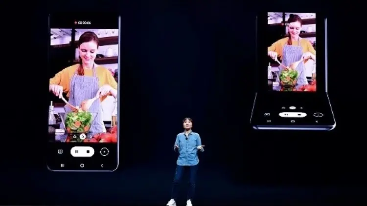 Samsung Layar Lipat 'Murah' Hadir Februari 2020