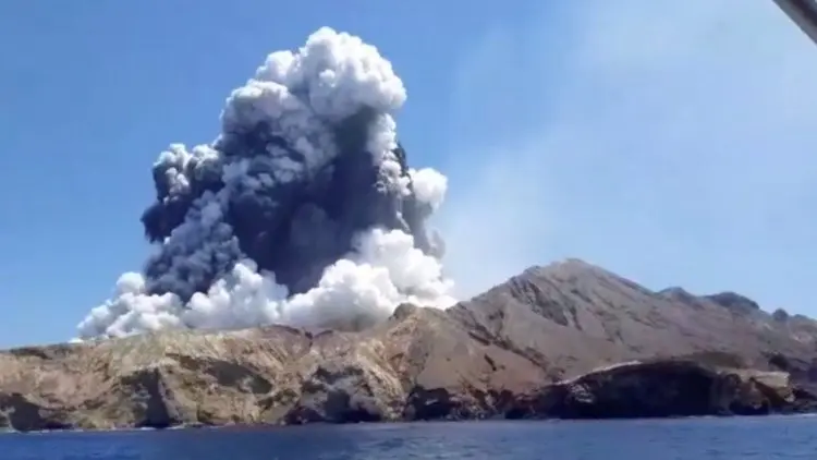 10 Korban Erupsi Selandia Baru Dibawa ke RS Sydney