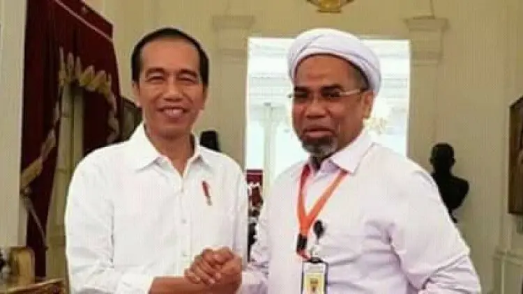 Ngabalin Ungkap Alasan Bergabung ke Istana