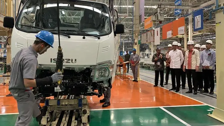 Mobil Pick Up Buatan Karawang Diekspor ke 20 Negara