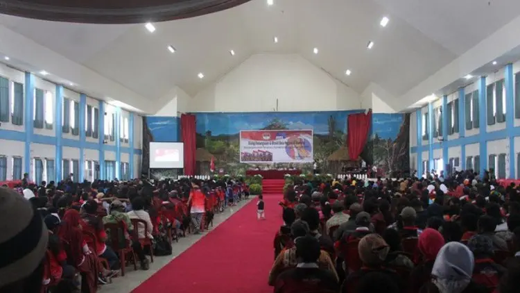 Kemenhan Dialog Bela Negara dengan Ribuan Warga Jayawijaya