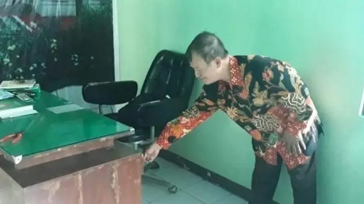 Maling Beraksi di KUA, 200 Buku Nikah Raib