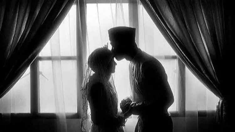 Apakah Suami Saleh Pasti Romantis?
