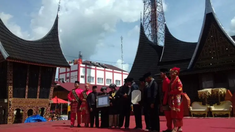 UNESCO Masukkan Pawai Arak Bako sebagai Warisan Budaya Tak Benda