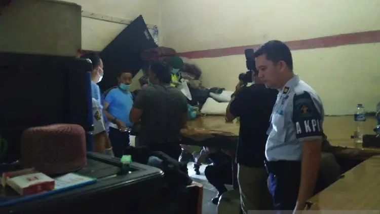 Petugas Gabungan Geledah Lapas Tasikmalaya Cegah Peredaran Narkoba