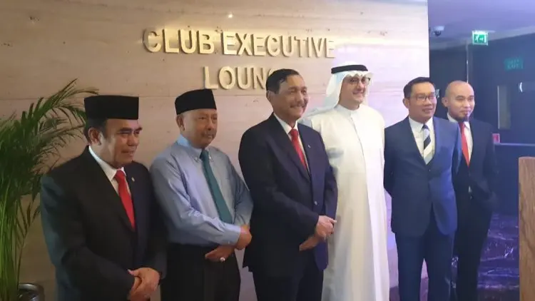 Ridwan Kamil Tawarkan Rebana dan Tol Cigatas ke UAE