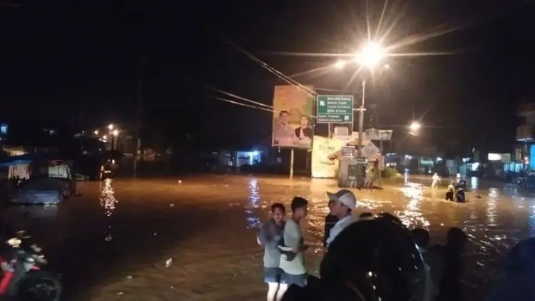 Lebih 200 Orang Ngungsi Akibat Banjir Bandung