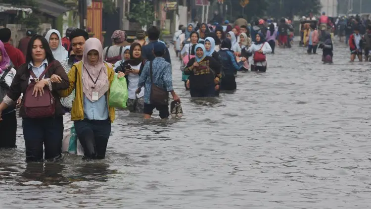 Foto: Aktivitas Warga Ketika Banjir Melanda