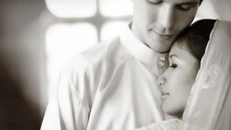 Istri Wajib Memenuhi Syahwat Suami Sesering Apapun