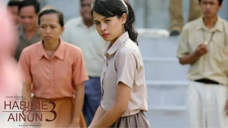 Mendalami Pemikiran Ainun dalam 'Habibie & Ainun 3'