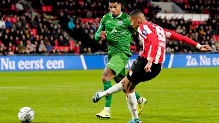 Liga Belanda: PSV Bangkit dari Ketertinggalan untuk Lumat Zwolle 4-1