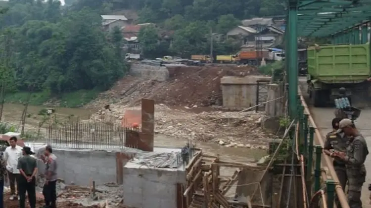 Ambruknya Jembatan Garendong Baru karena Bencana Alam