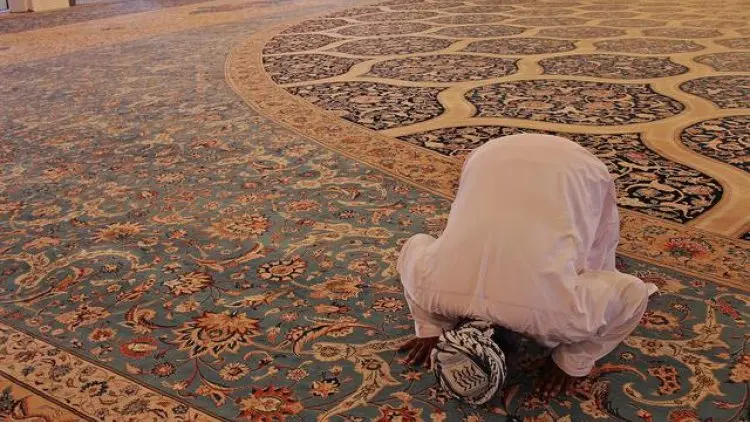 Cara Atasi Kesalahan Baca Ayat Ketika Salat