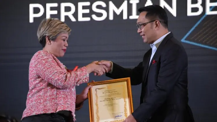 AkzoNobel Raih Penghargaan Mitra Pembangunan Jabar 2019