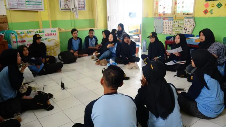 Mahasiswa Poltekesos Bandung Gelar Bakti Sosial