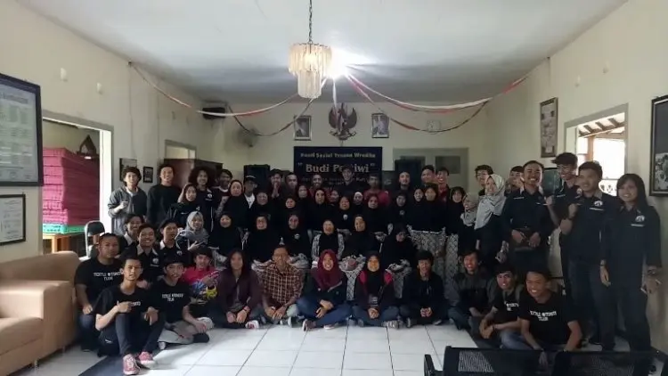 Politeknik STTT Bandung , Pelajari Dunia Otomotif di Kampus