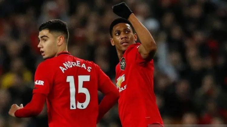 Sempat Tertinggal, MU Hantam Newcastle 4-1