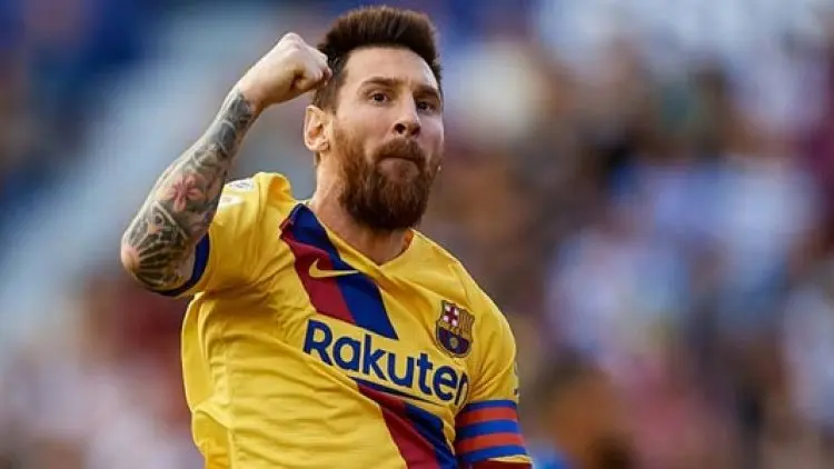 Messi Raih Gelar Pemain Terbaik dari World Soccer