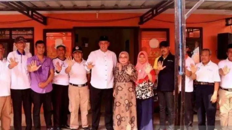 Warga Bekasi Diajak Gemar Tanam Sayuran Hidroponik