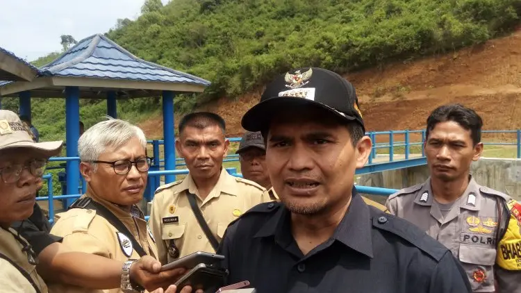 Kontraktor Proyek SPAM Gambung Lari dari Tanggung Jawab Perbaikan Kerusakan Jalan