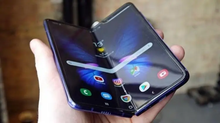 Samsung Siap Luncurkan Ponsel Lipat Desain Baru