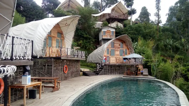Menikmati Momen Pergantian Tahun di Glamping Legok Kondang