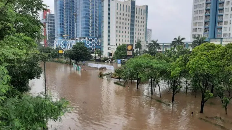 Telkomsel Cek Perangkat Jaringan Terkait Banjir di Jadetabek