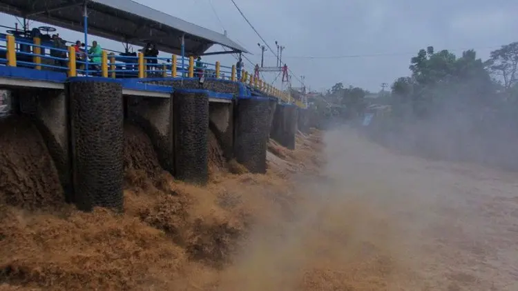 Waspada, Puncak Mendung, Air Katulampa Bisa Naik