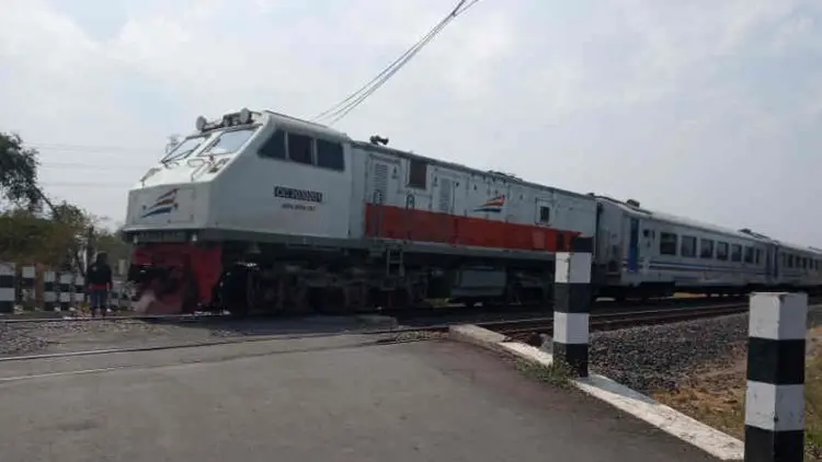 Banyak Perlintasan Sebidang Akibatkan Macet di Cirebon