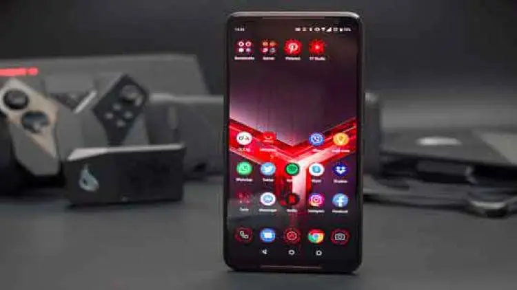 Smartphone Gaming ROG Phone II Borong Penghargaan