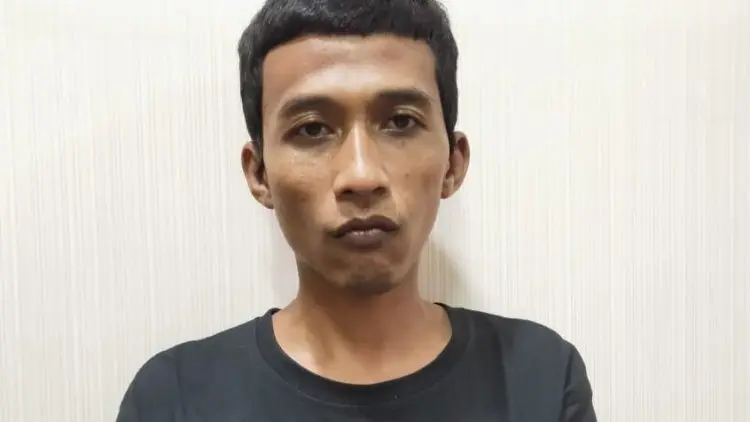 Tak Tahan Lihat Wanita Berpakaian Ketat, Pria Ini Nekat Menjamah