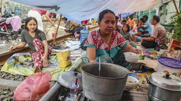 Humaniora Kemarin, dari Jumlah Korban Banjir hingga 11 Desa Terisolir