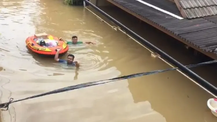 Minuman Higienis dan Praktis Dibutuhkan Saat Banjir
