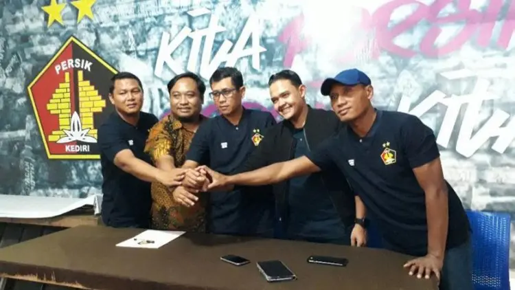 Joko Susilo Nakhodai Persik Kediri
