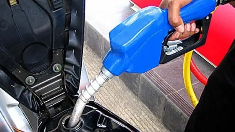 Kado Tahun Baru, Pertamax Turun Jadi Rp9.200/Liter