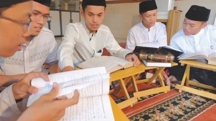Simak, Inilah Daftar Ponpes Tahfizh Quran Menyediakan Beasiswa Gratis