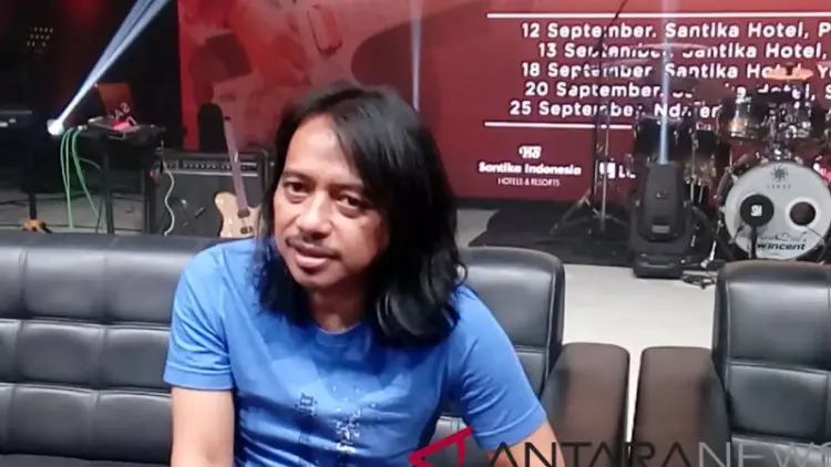 Dewa Budjana Penasaran Sejarah Dharmasraya