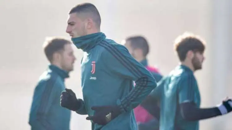Leicester Tertarik Pinjam Bek Juventus