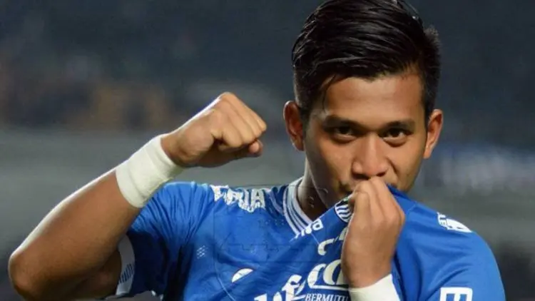 Bek Persib Dihuni Pemain Berkualitas, Begini Respons Indra Mustafa