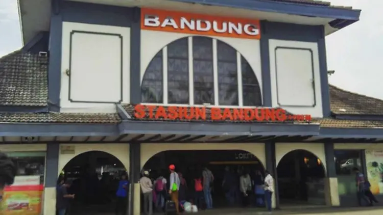KAI: Bandung Jadi Stasiun Terpadat Kedua 