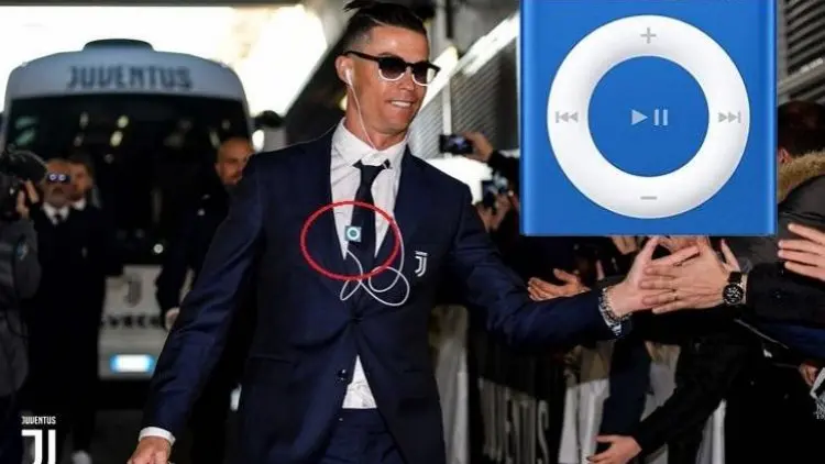 Orang Tajir Sekelas Cristiano Ronaldo Pilih Pakai iPod Jadul