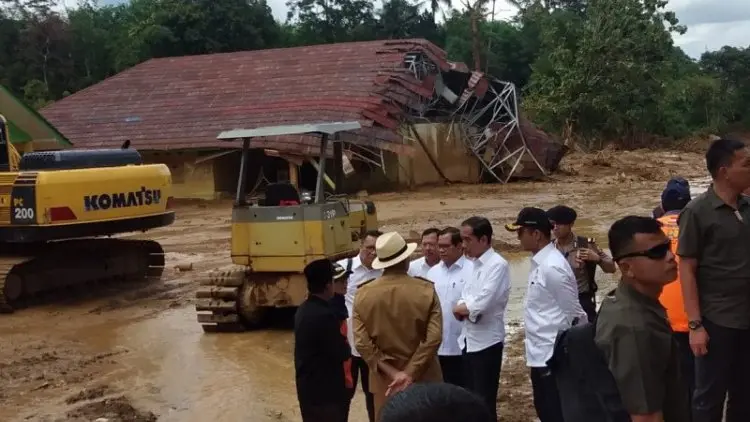 Jokowi Minta Tambang Emas Ilegal di Banten Dihentikan