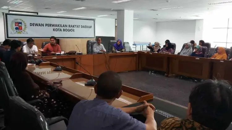 Adukan Soal Fasilitas Listrik, Penghuni Bogor Valley Ontrog DPRD 