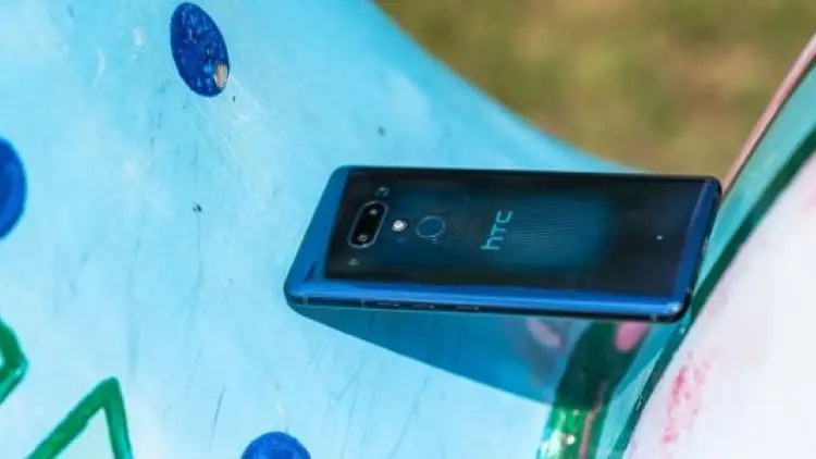 Keuangan HTC Masih Berdarah-darah, Menurun 87%